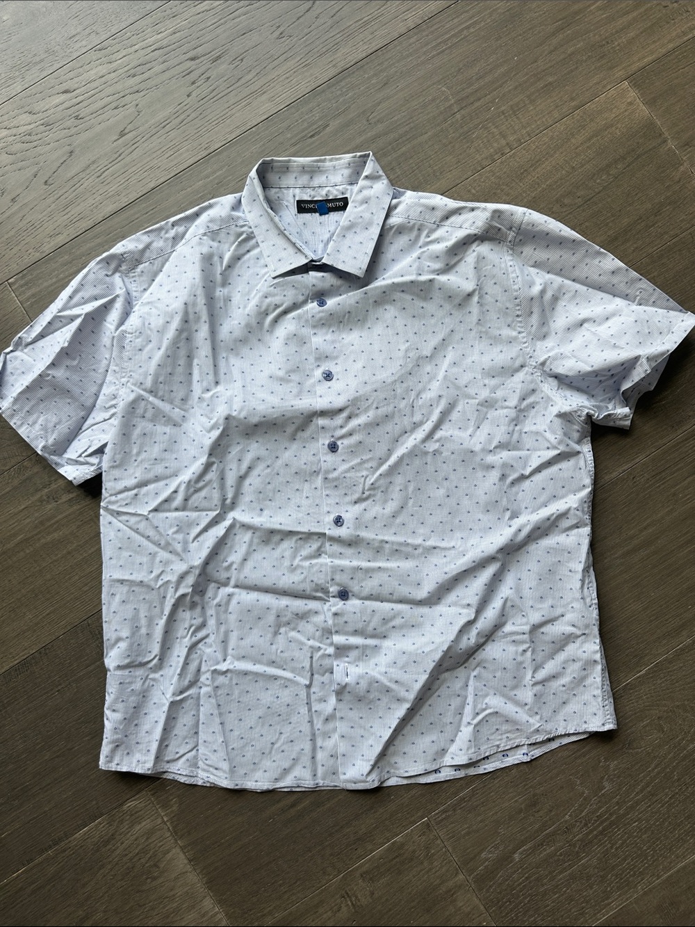Men’s Vince camuto Light Blue Short Sleeve Button-Up with Subtle Dot Print